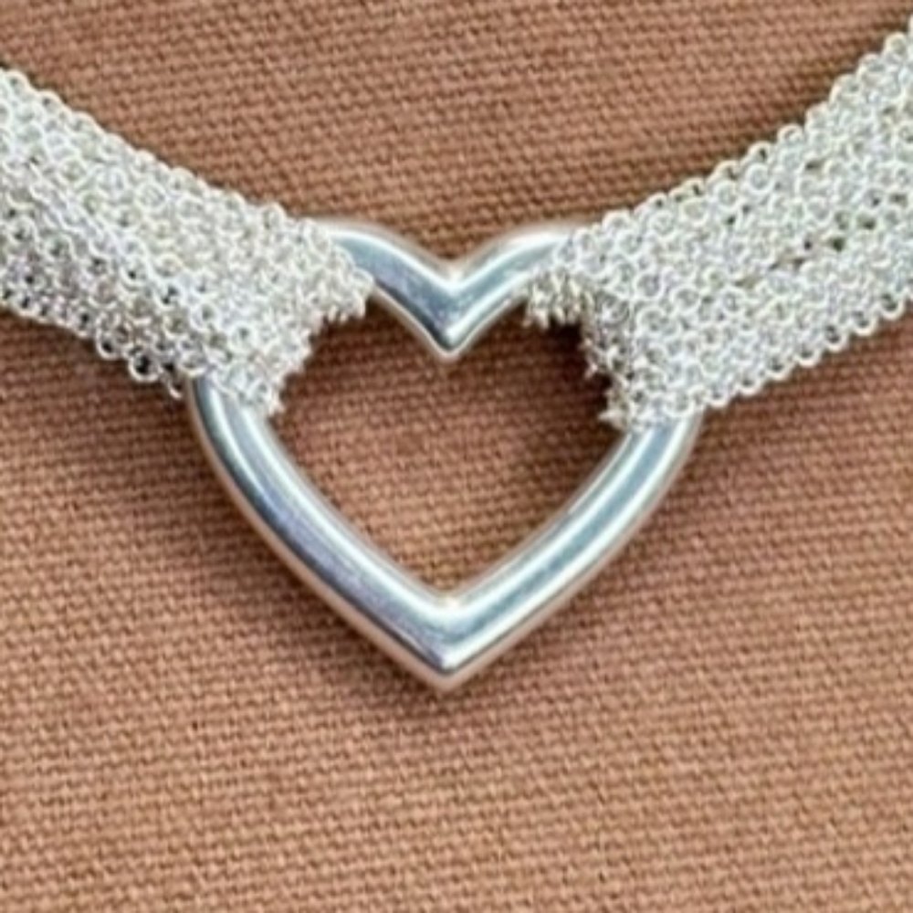Amazing stunning Heart Bracelet